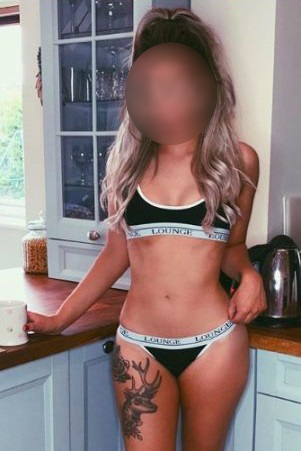 Massagio erotico Siena: HAI OSATO? BACIO MOLTO RICCO, ATTRAENTE PER DIVERTIRTI PER IL SERVIZIO