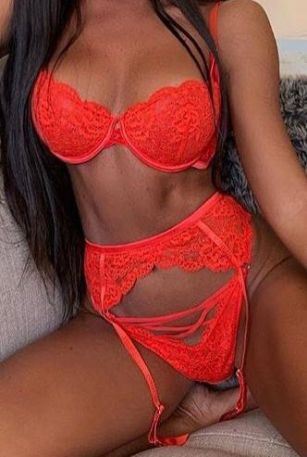 Servizi virtuali Pavia: TI ASPETTERÒ SARÒ COME VUOI, PIACEVOLE CON UN CULO CHE INGOIA PER I TUOI FETICI